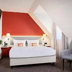 Western Centre Hotel