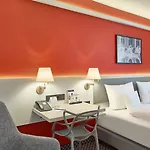 Hotel Western Centre 4*