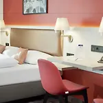 Western Centre Hotel