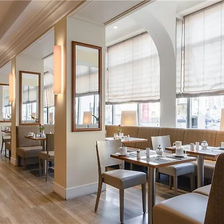 Western Centre Hotell 4*