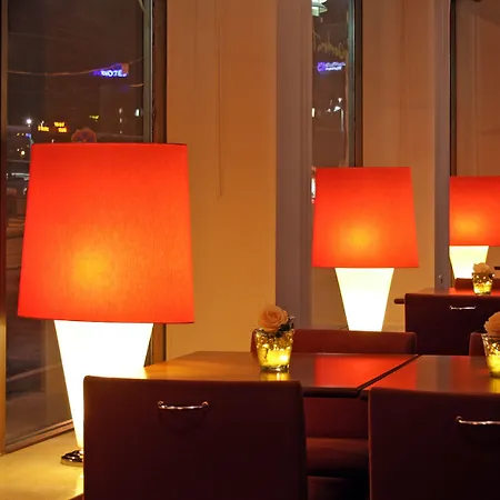 Ξενοδοχείο Western Centre 4*