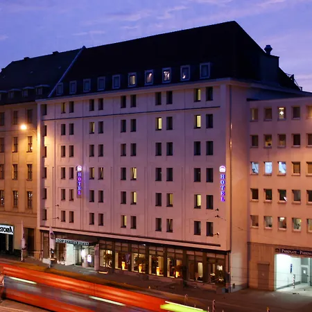 Western Centre Hotell 4*