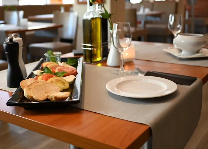 Western Centre لبسيا