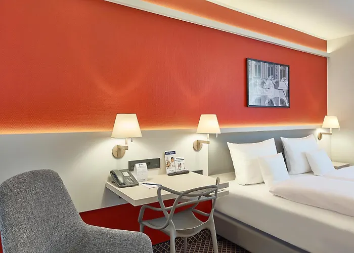 فندق Western Centre 4*