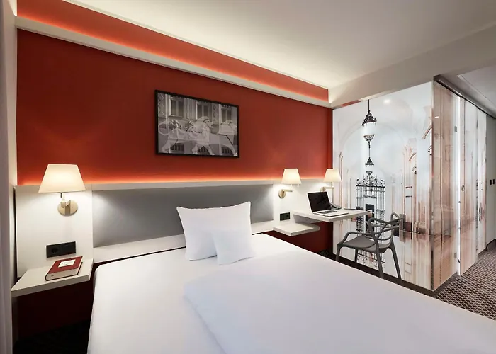 فندق Western Centre 4*