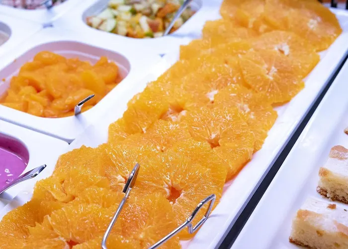 Western Centre فندق 4*