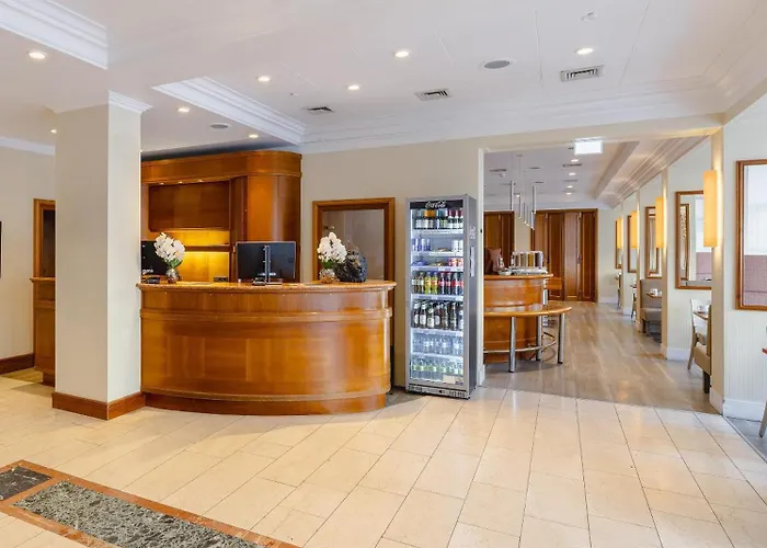 Western Centre 4* لبسيا