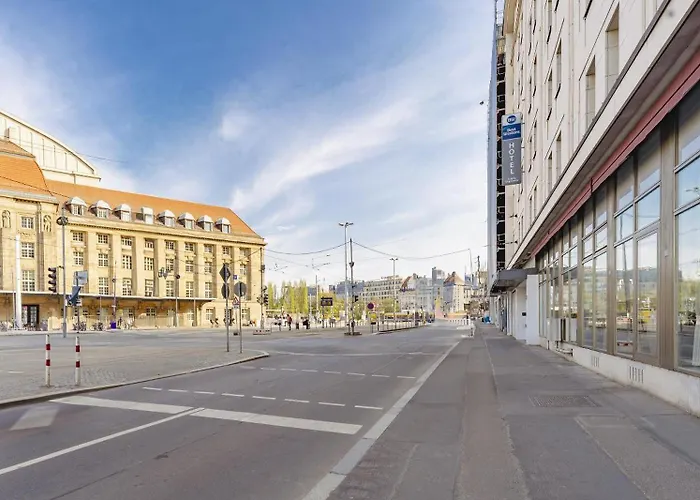 Western Centre فندق