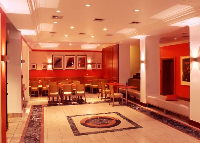 فندق Western Centre