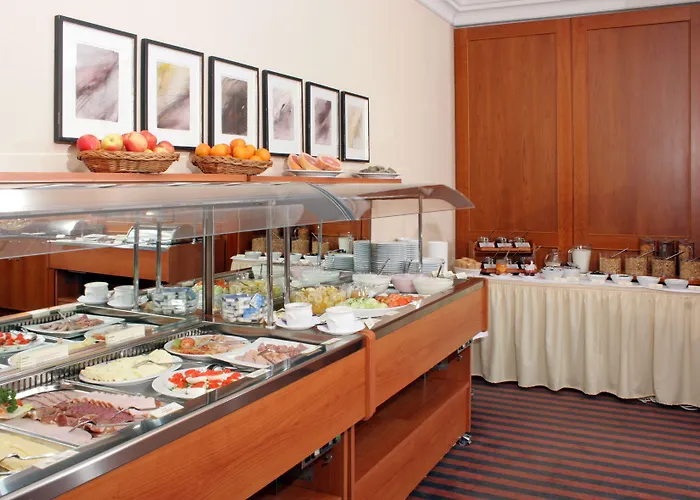 فندق Western Centre لبسيا