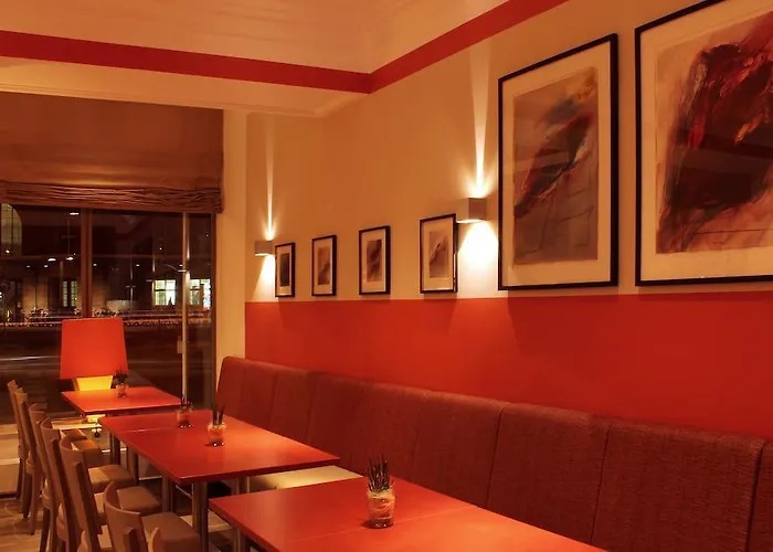 Western Centre 4* لبسيا