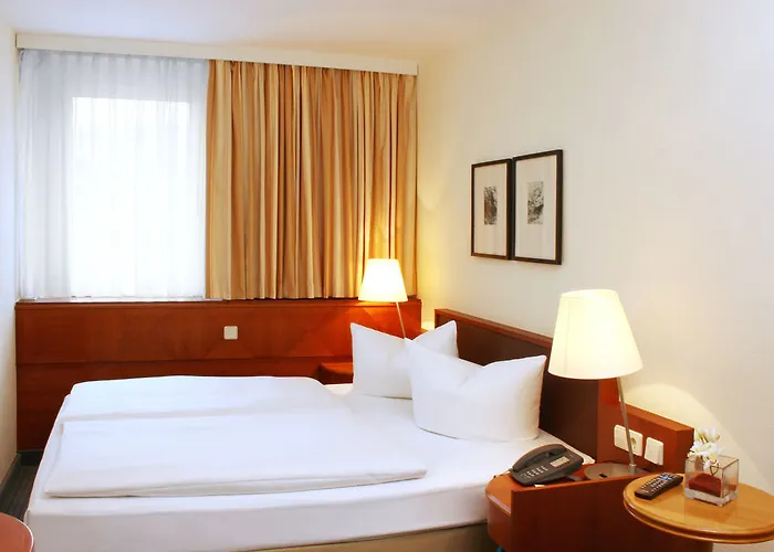 Western Centre لبسيا