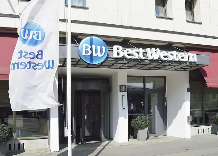 فندق Western Centre لبسيا