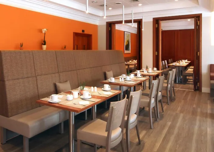 فندق Western Centre