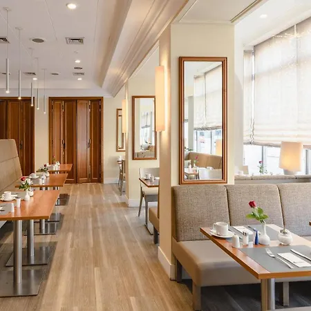 Hotel Western Centre 4*