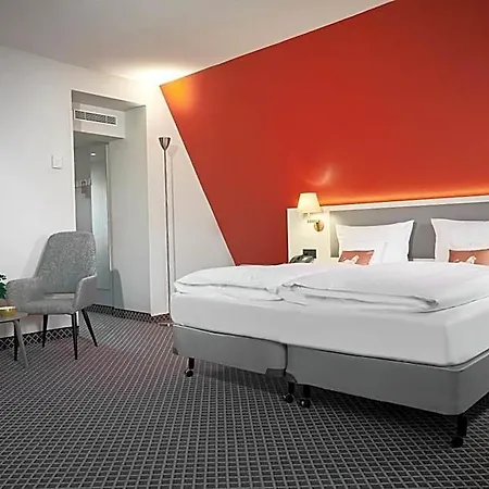 Western Centre 4*
